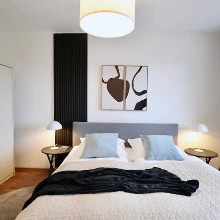 Sabe Apartment: Balcony + Free Parking + Netflix Вупертал Екстериор снимка